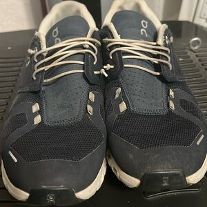 Great performance running shoes
On cloud well loved shoes plenty of life left